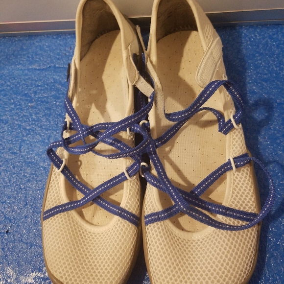 Jeep-41 shoes size 9 womens - Picture 1 of 3